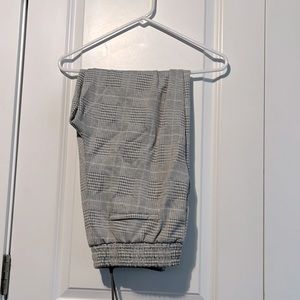 Super comfy straight leg plaid pants